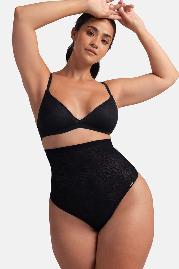 Dorina Tanga alto negro