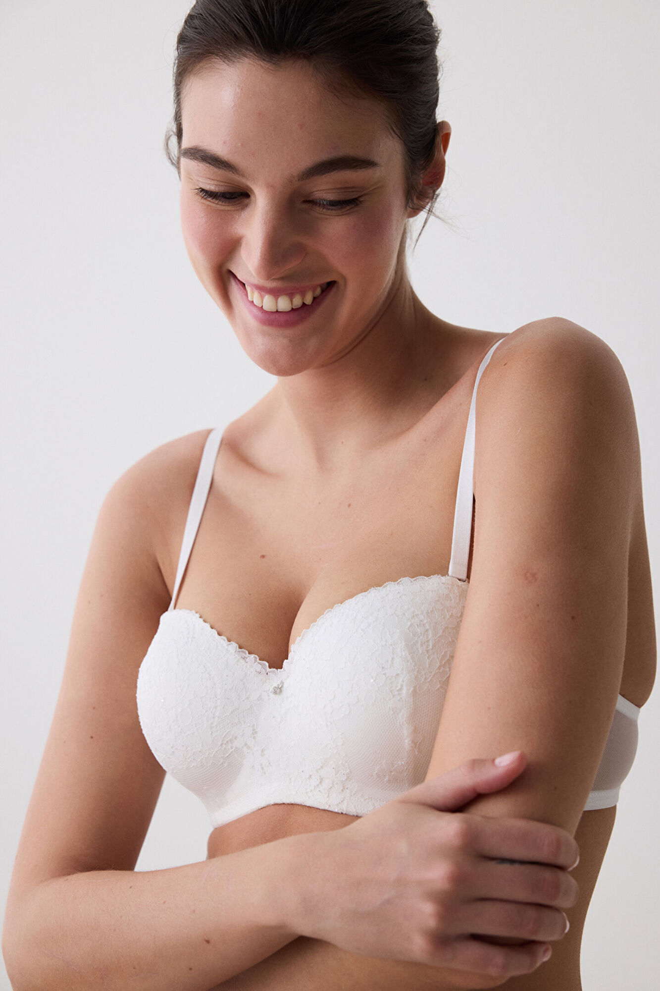 Penti Suti&atilde; com renda com aro branca