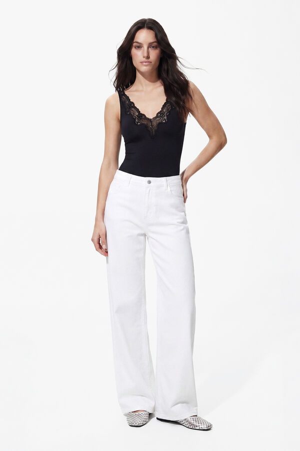 Pieces Body de encaje con tirantes negro
