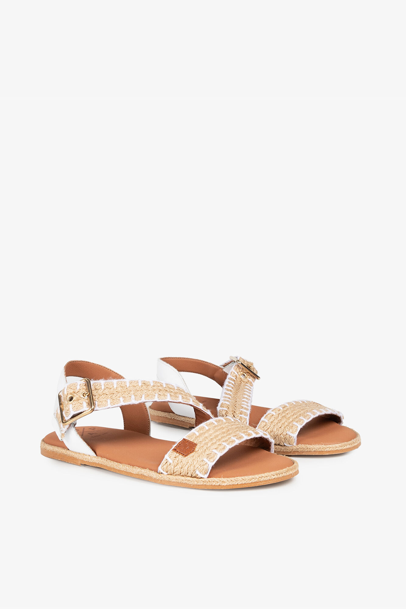 Popa Sand&aacute;lia rasa