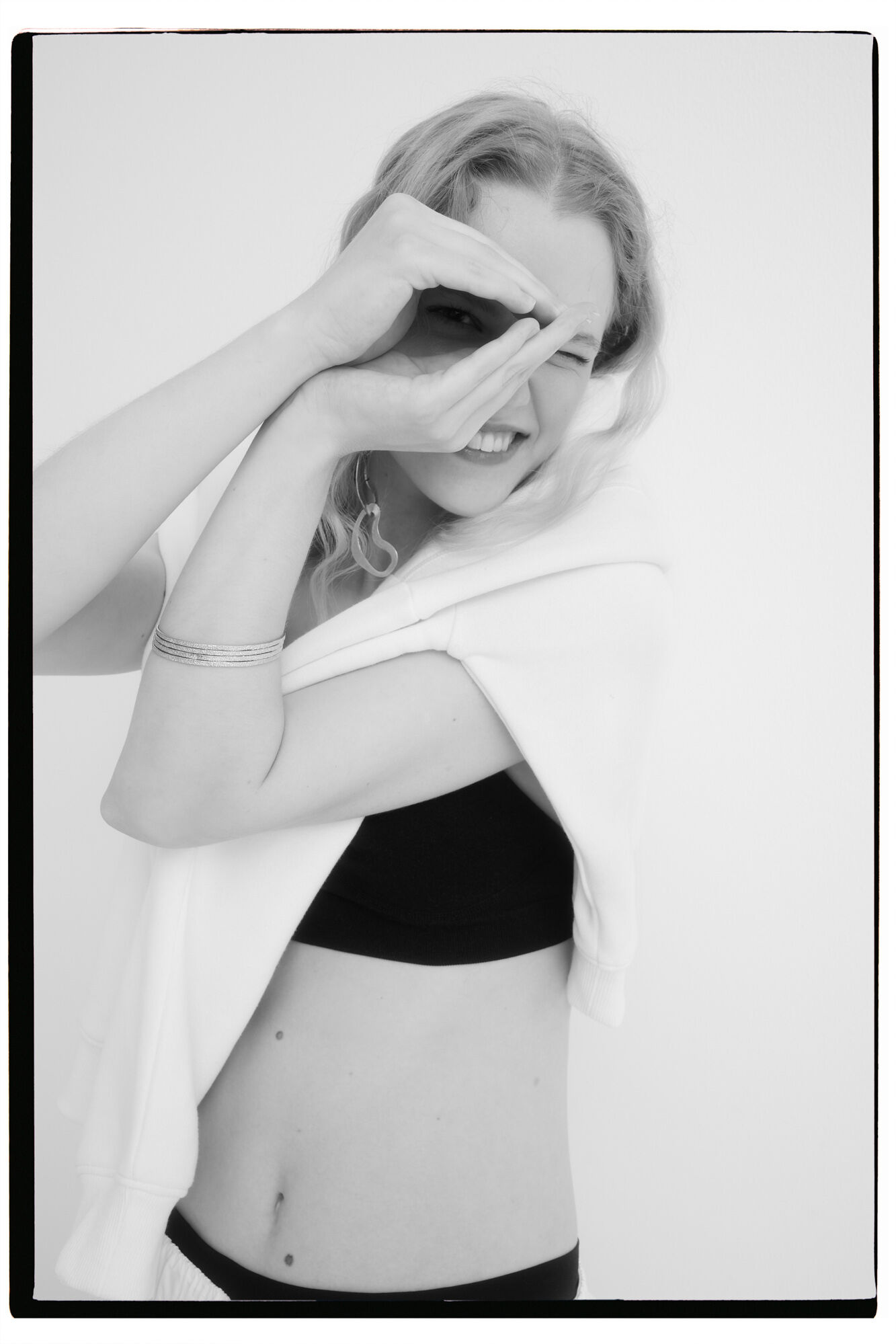 HI&BYE Soutien crop seamless preto