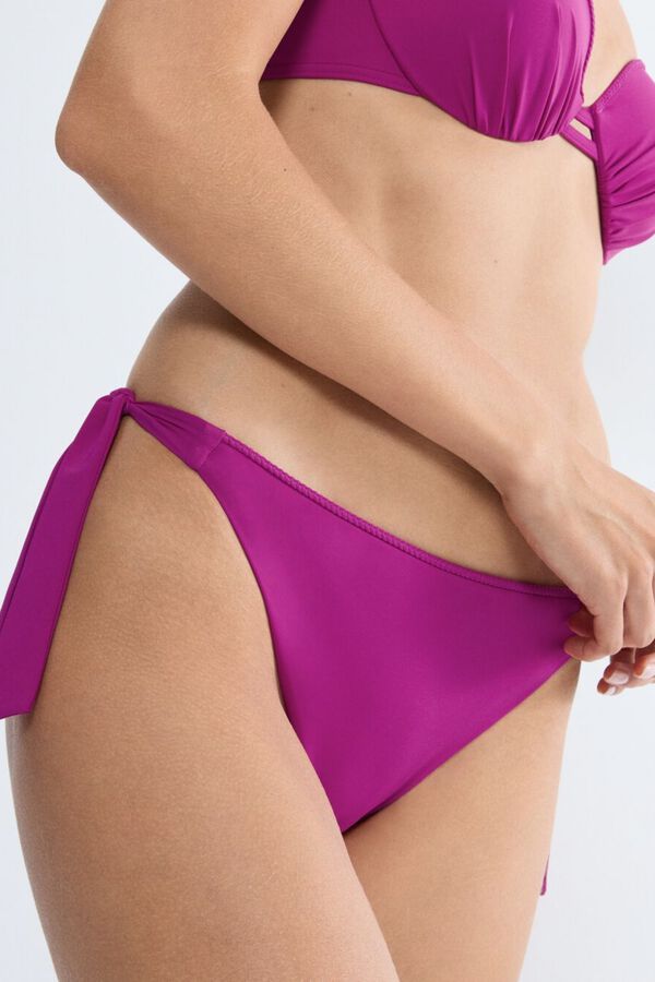 Triumph Braga bikini alta cl&aacute;sica lazos morado/lila