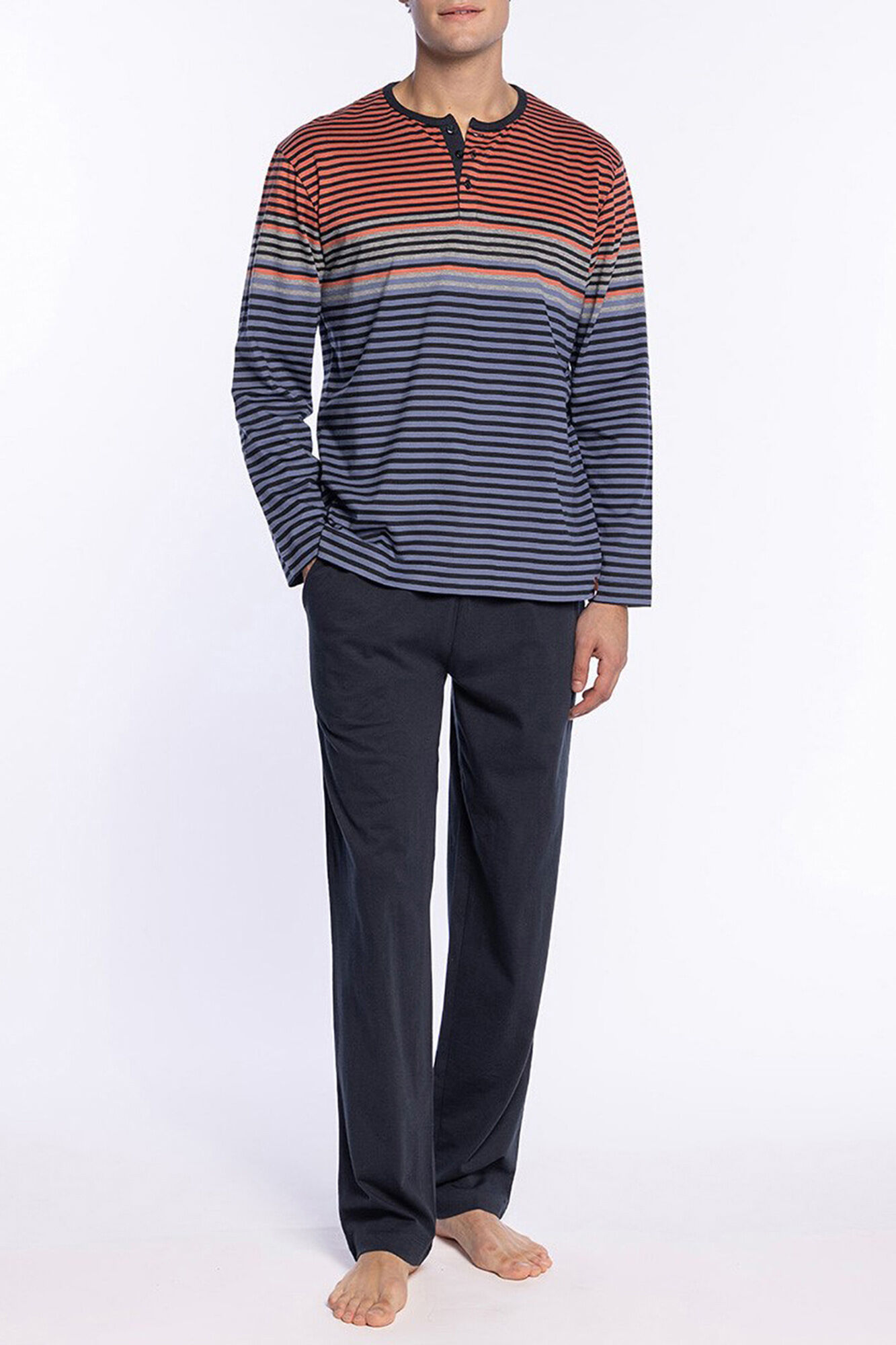 Punto Blanco Conjunto de pijama largo con cuello tapeta Sophisticated