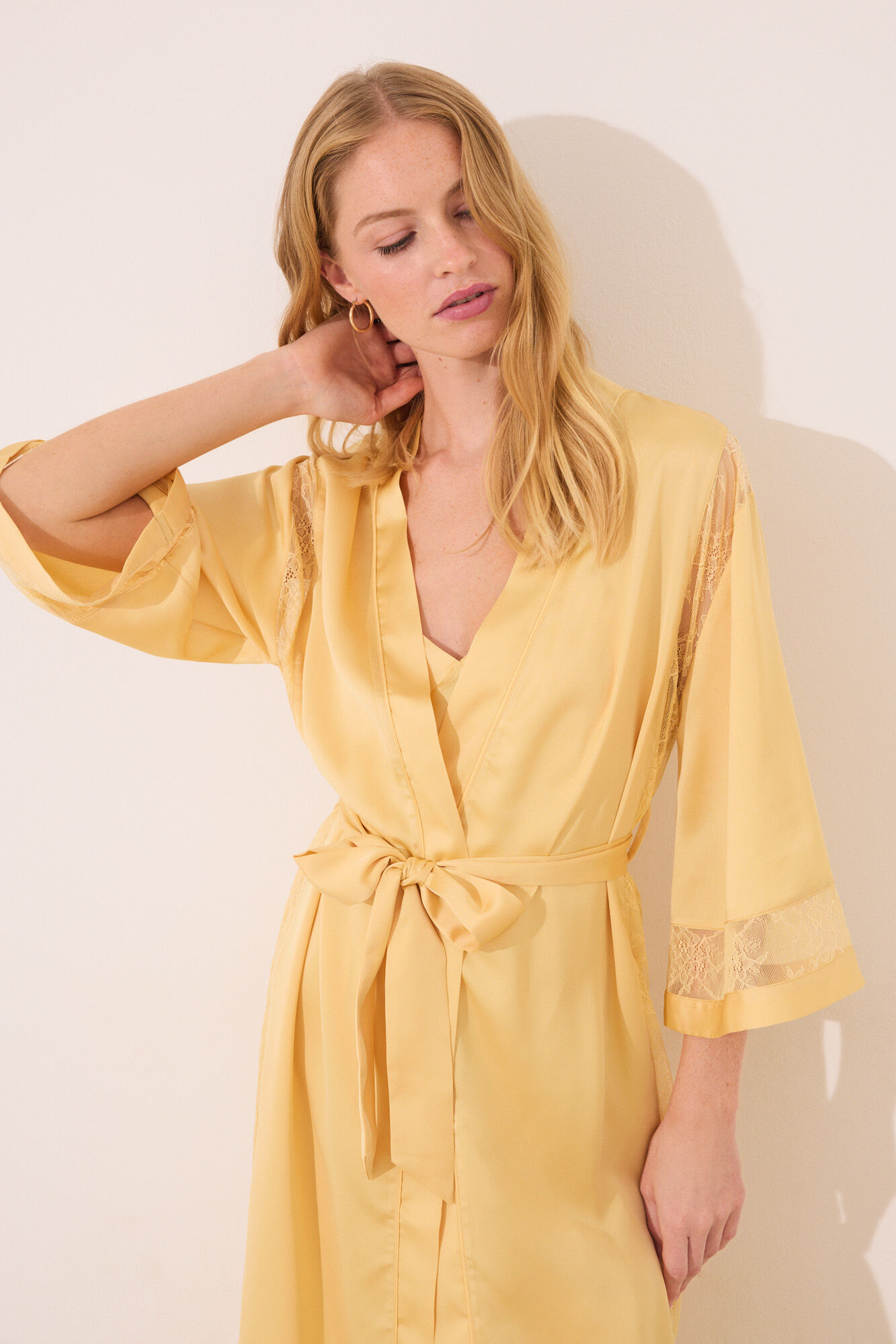 Women'secret Bata larga tejido chif&oacute;n amarillo