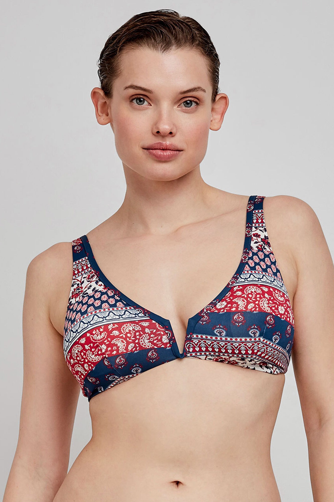 Gisela Top bikini capacidad reversible sin aro estampado &eacute;tnico