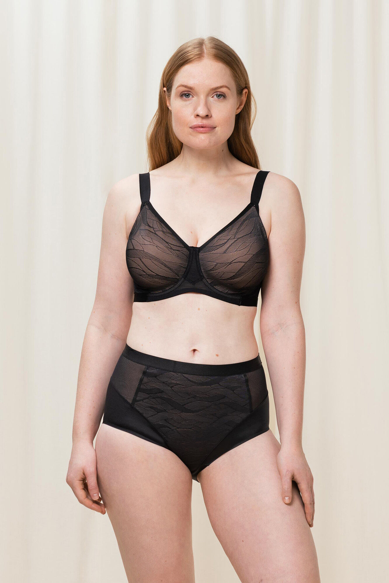 Triumph Sujetador reductor Airy Sensation W01