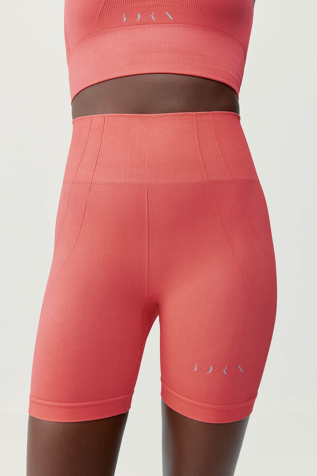 Born Living Yoga Pantal&oacute;n corto Urdhva