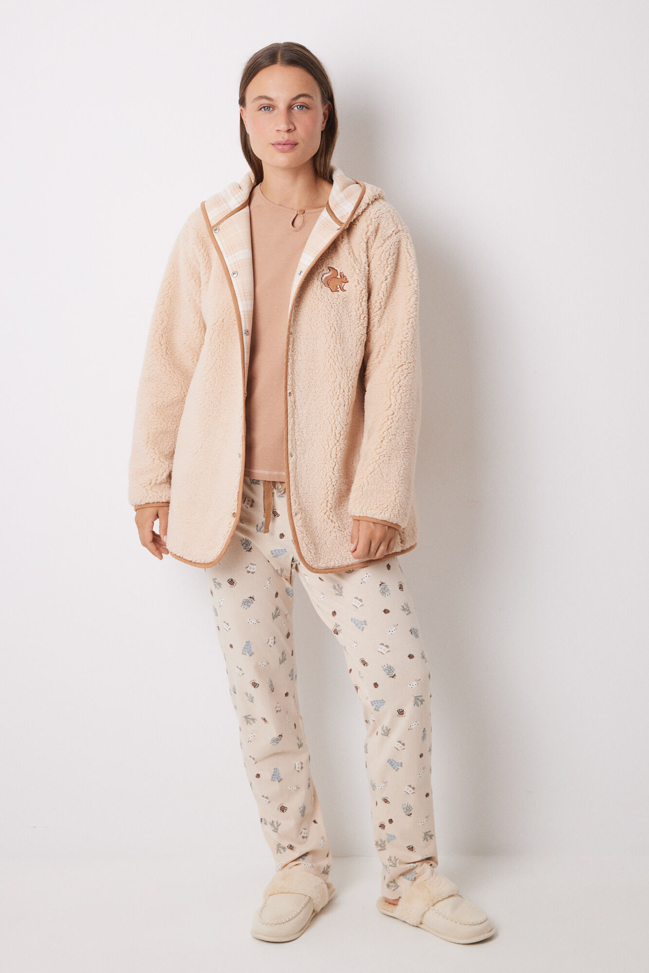 Women'secret Bata corta borreguito arena
