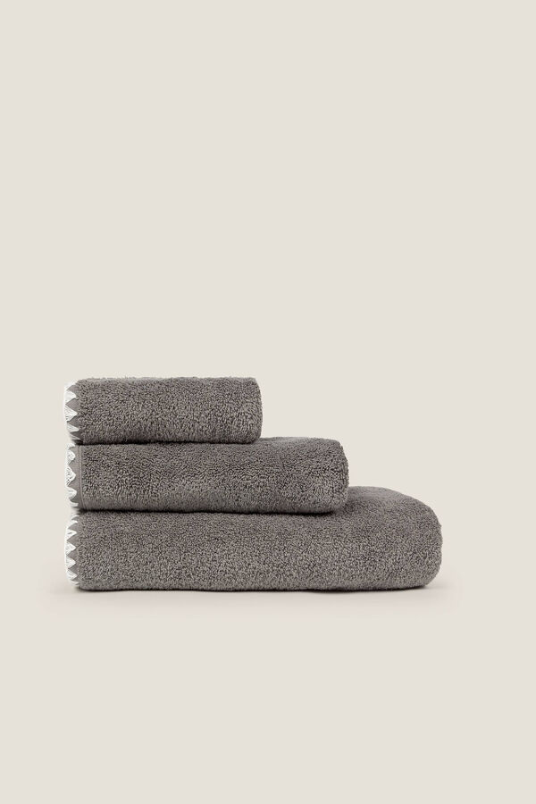 Textura Toalla ba&ntilde;o pespunte decorativo algod&oacute;n 90x150cm. gris