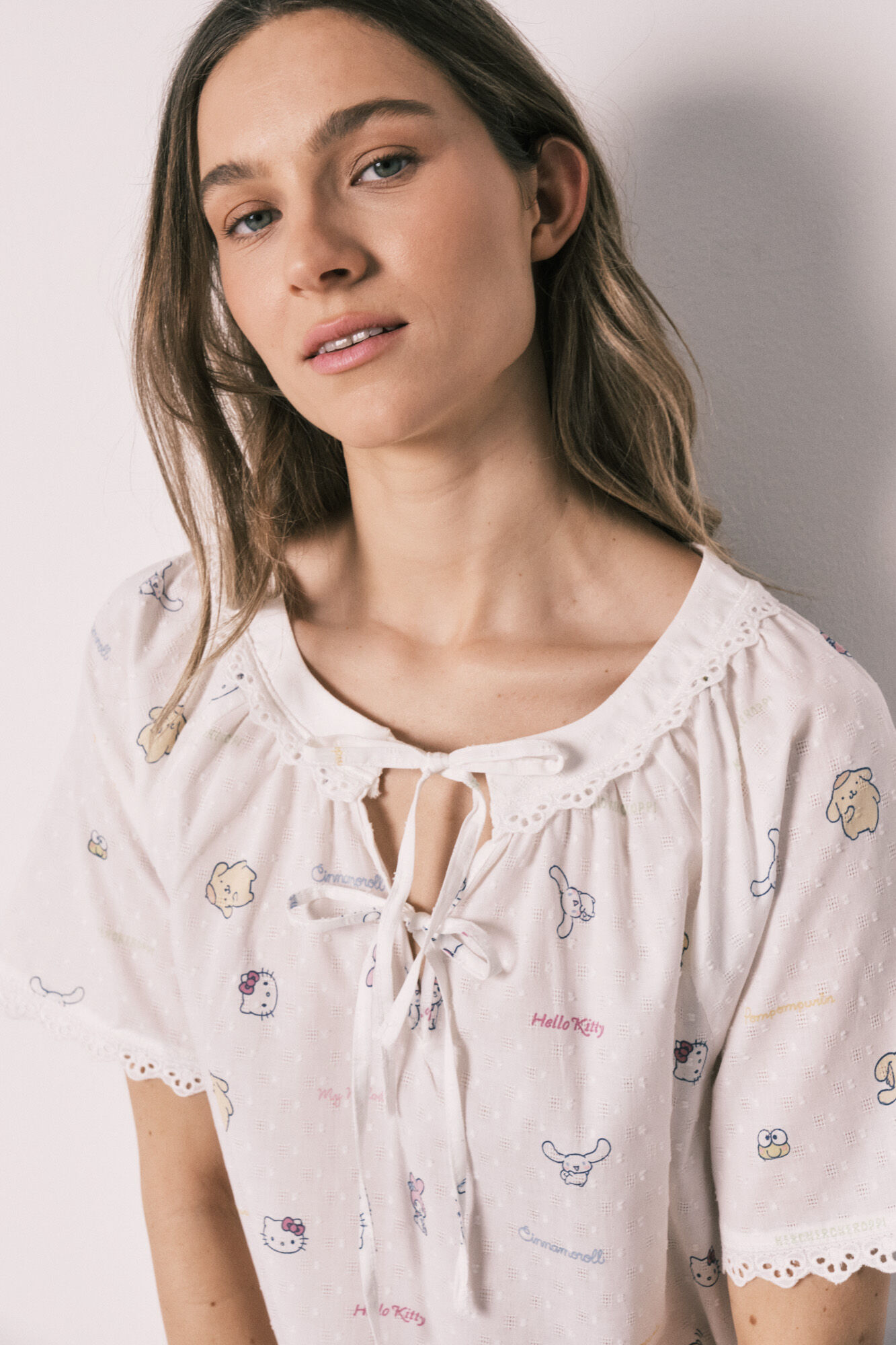 Women'secret Camisa de dormir Hello Kitty com la&ccedil;adas em algod&atilde;o