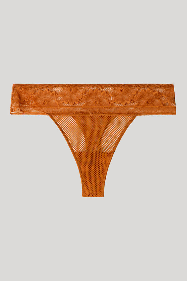 Gisela Tanga con detalles de encaje estampado