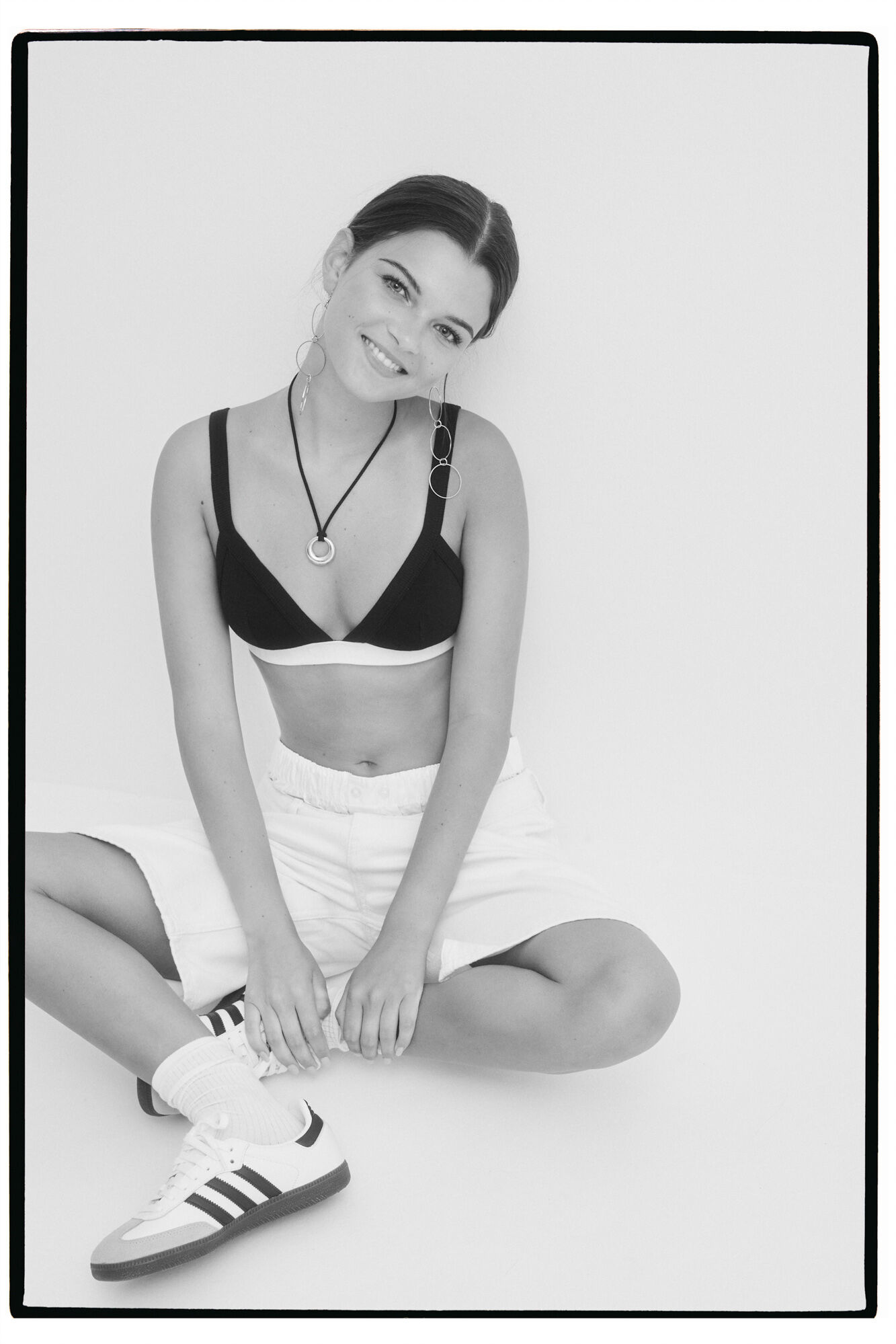 HI&BYE Soutien triangular algod&atilde;o preto