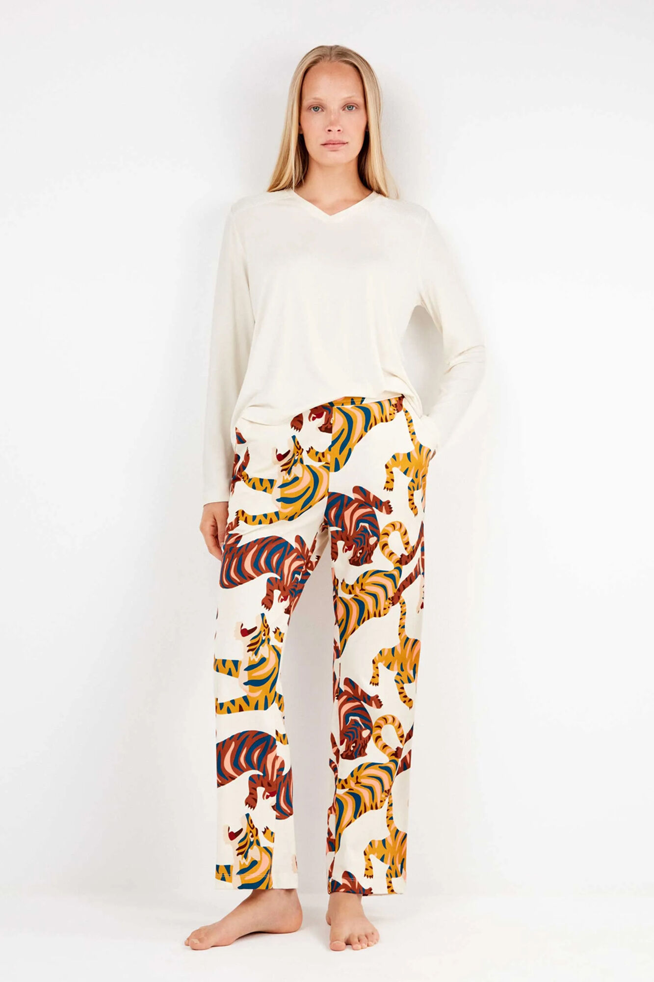 Gisela Conjunto pijama pantal&oacute;n estampado tigres