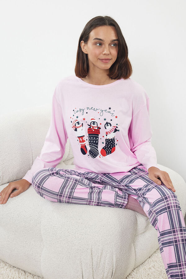 Trendyol Conjunto pijama Navidad cuadros rosa&nbsp; estampado
