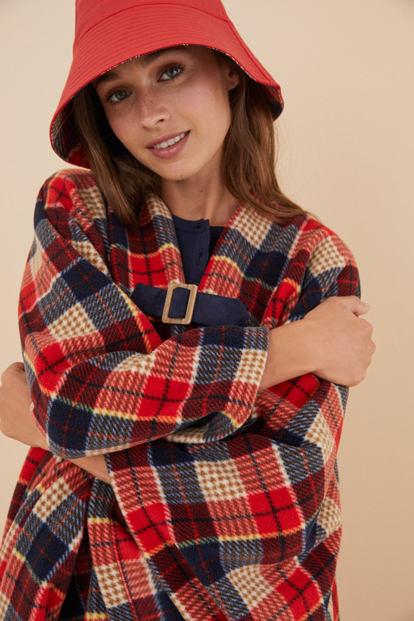 Women'secret Poncho capa polar cuadros