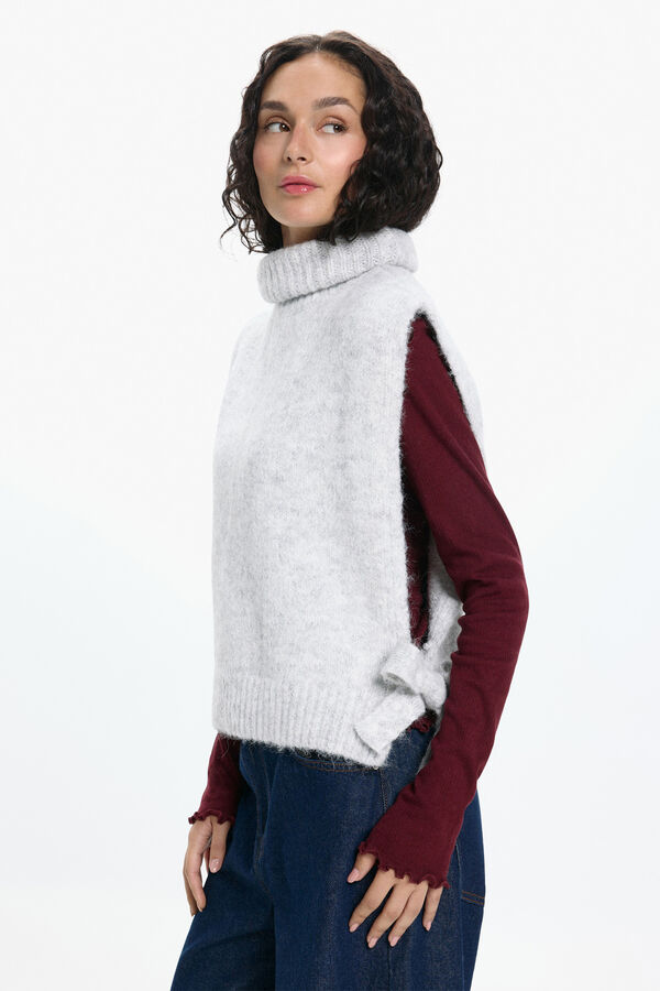 Pieces Poncho tipo chaleco marr&oacute;n