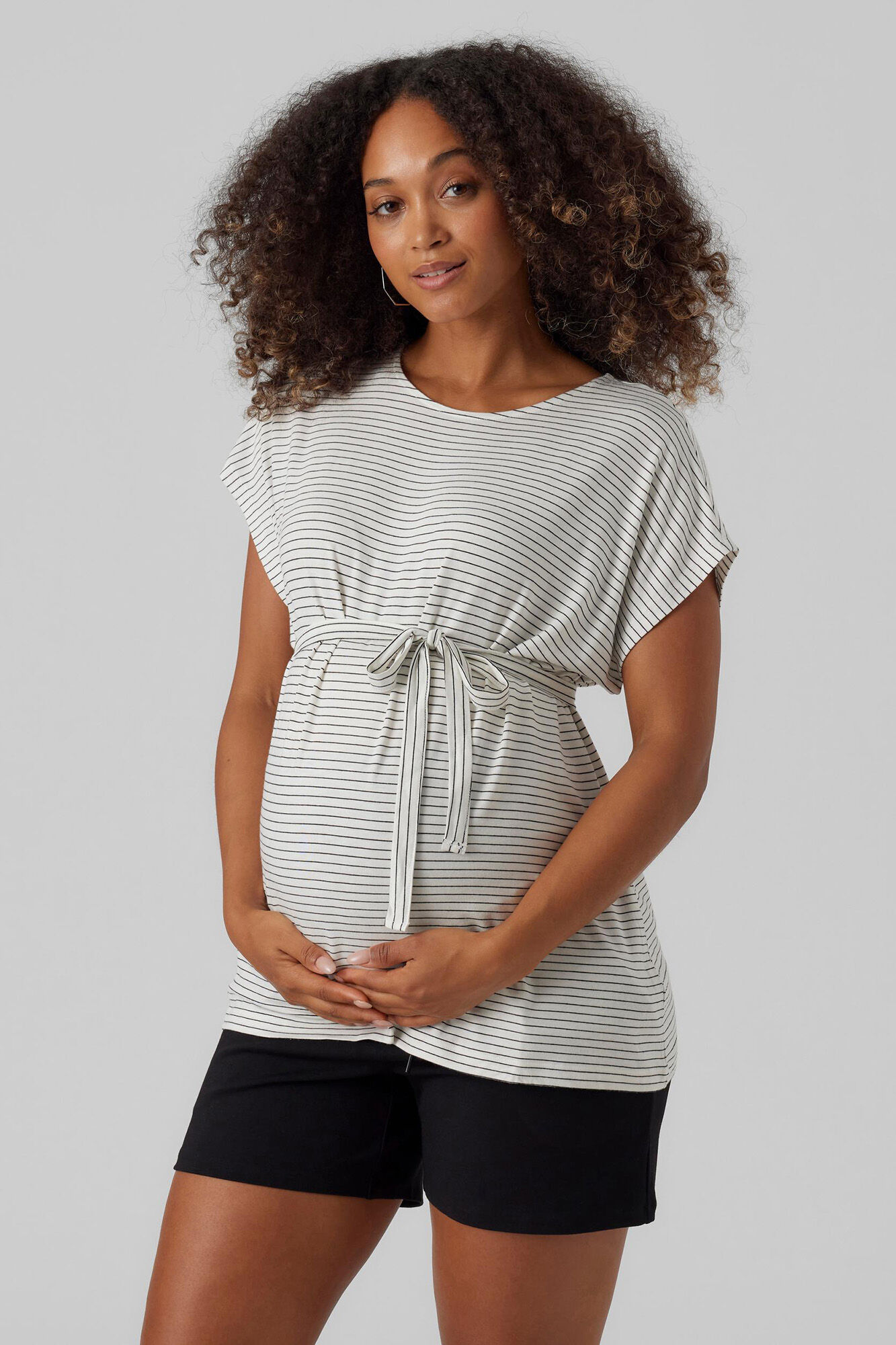 Mamalicious Camiseta maternity de manga corta y cuello redondo 
