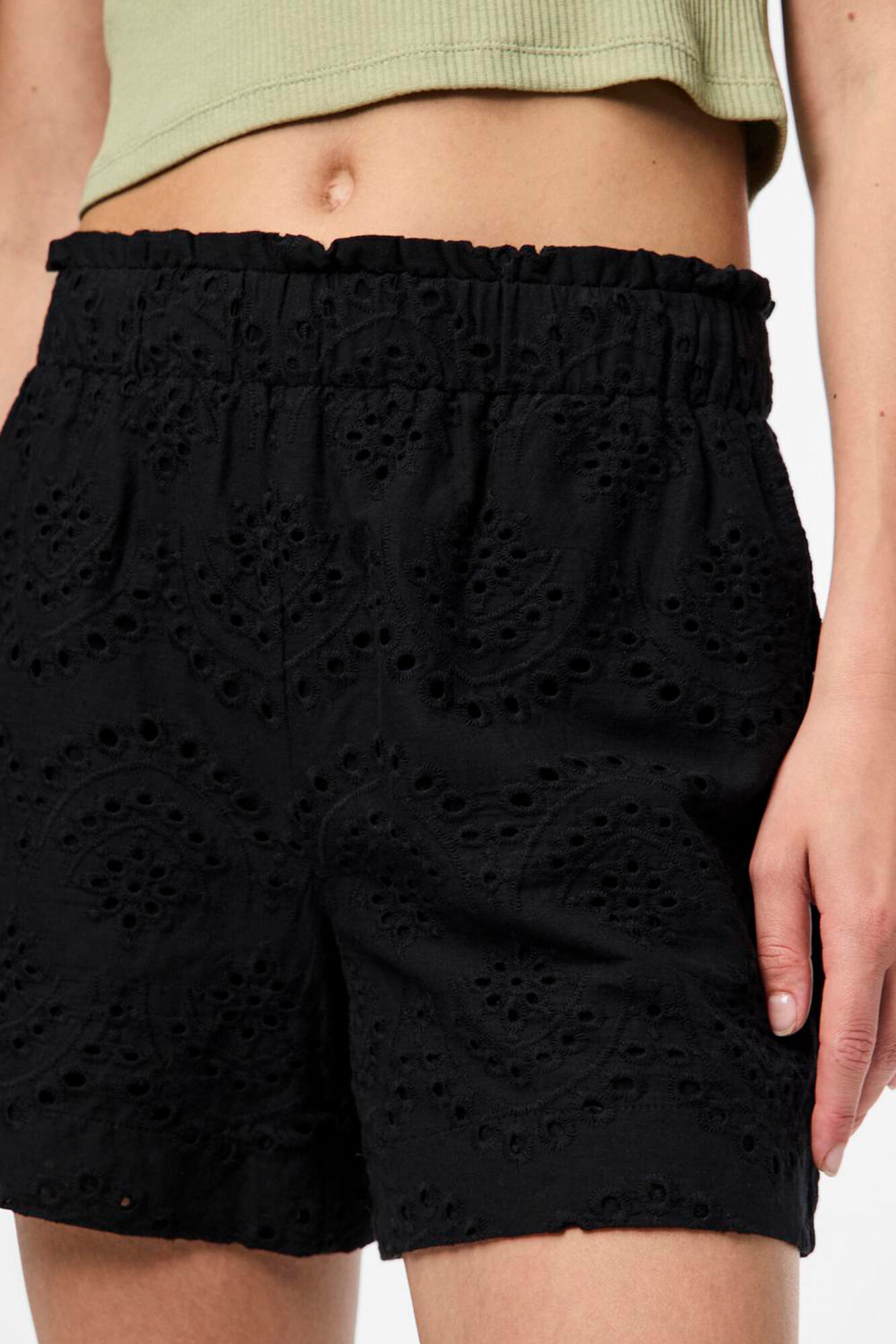 Pieces Pantal&oacute;n corto