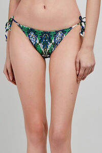 Gisela Braga bikini estampado tribal