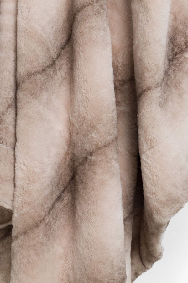 Textura Manta pelo suave bicolorida 120 x 180 cm. cru