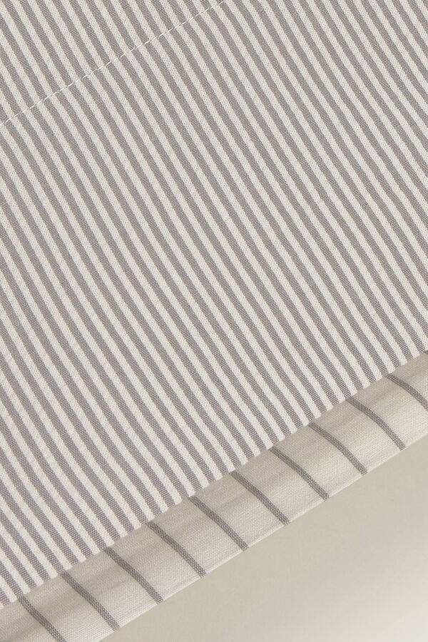 Textura Funda de almohada de rayas reversible gris