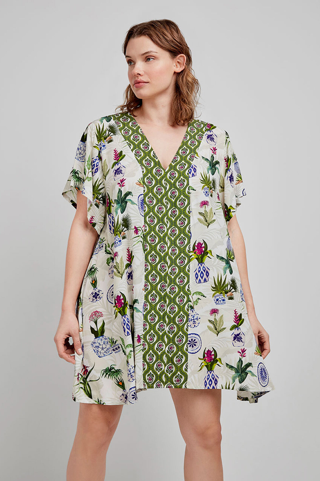 Gisela Caft&aacute;n estampado