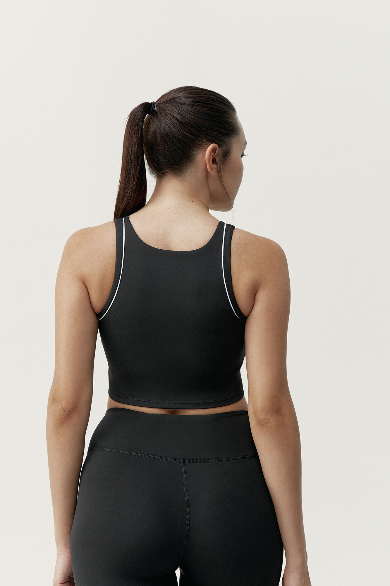 Born Living Yoga Top Indra Preto/Branco Off