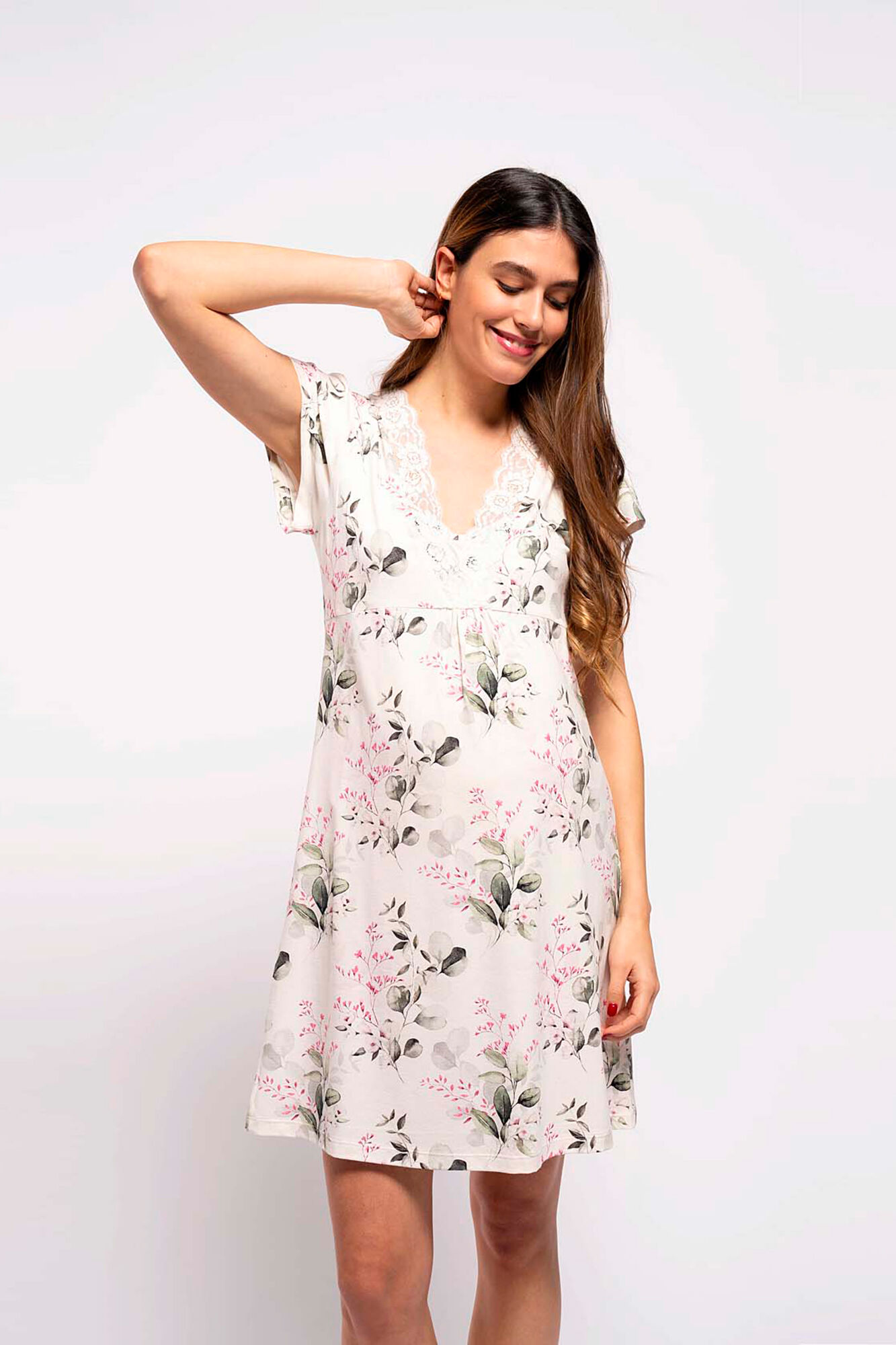 Ohma! Camis&oacute;n lactancia manga corta de flores