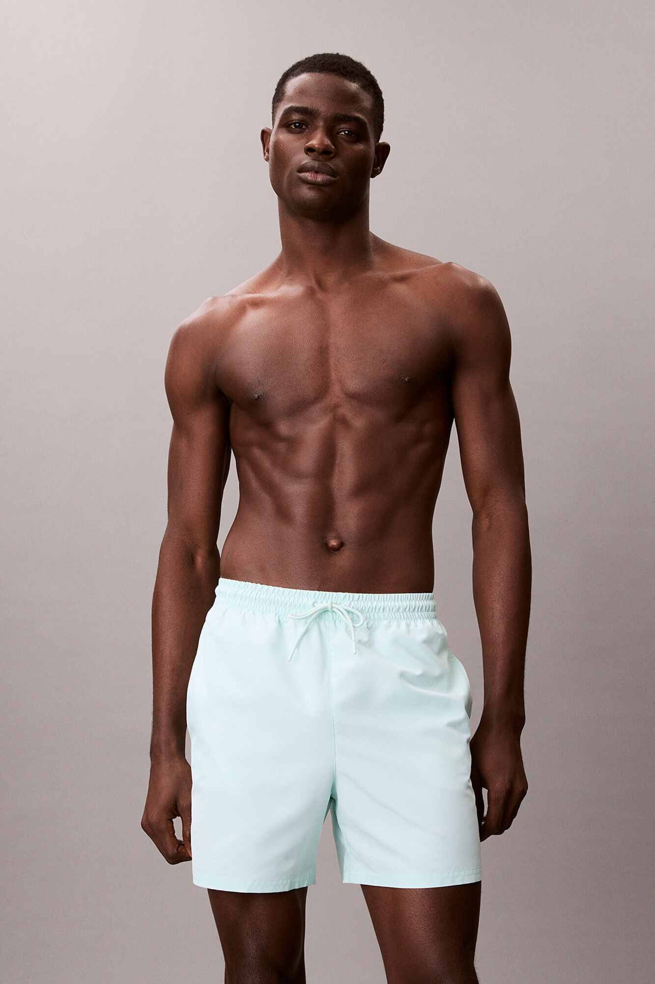 Calvin Klein Ba&ntilde;ador largo medio liso cord&oacute;n