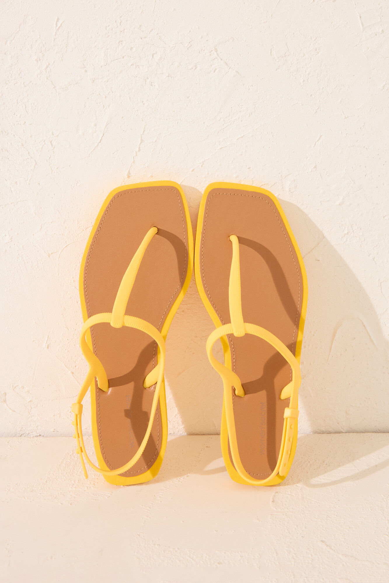 Women'secret Chanclas entrelazadas punta cuadrada