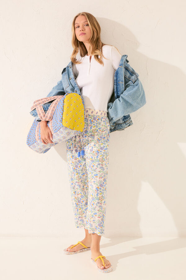 Women'secret Pantalón Capri viscosa flores multicolor estampado