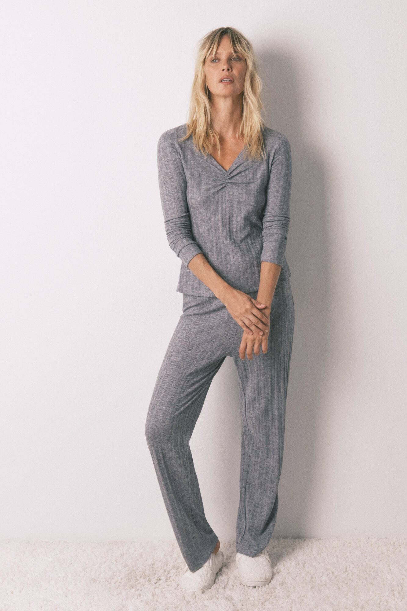 Women'secret Pijama largo punto tricot gris