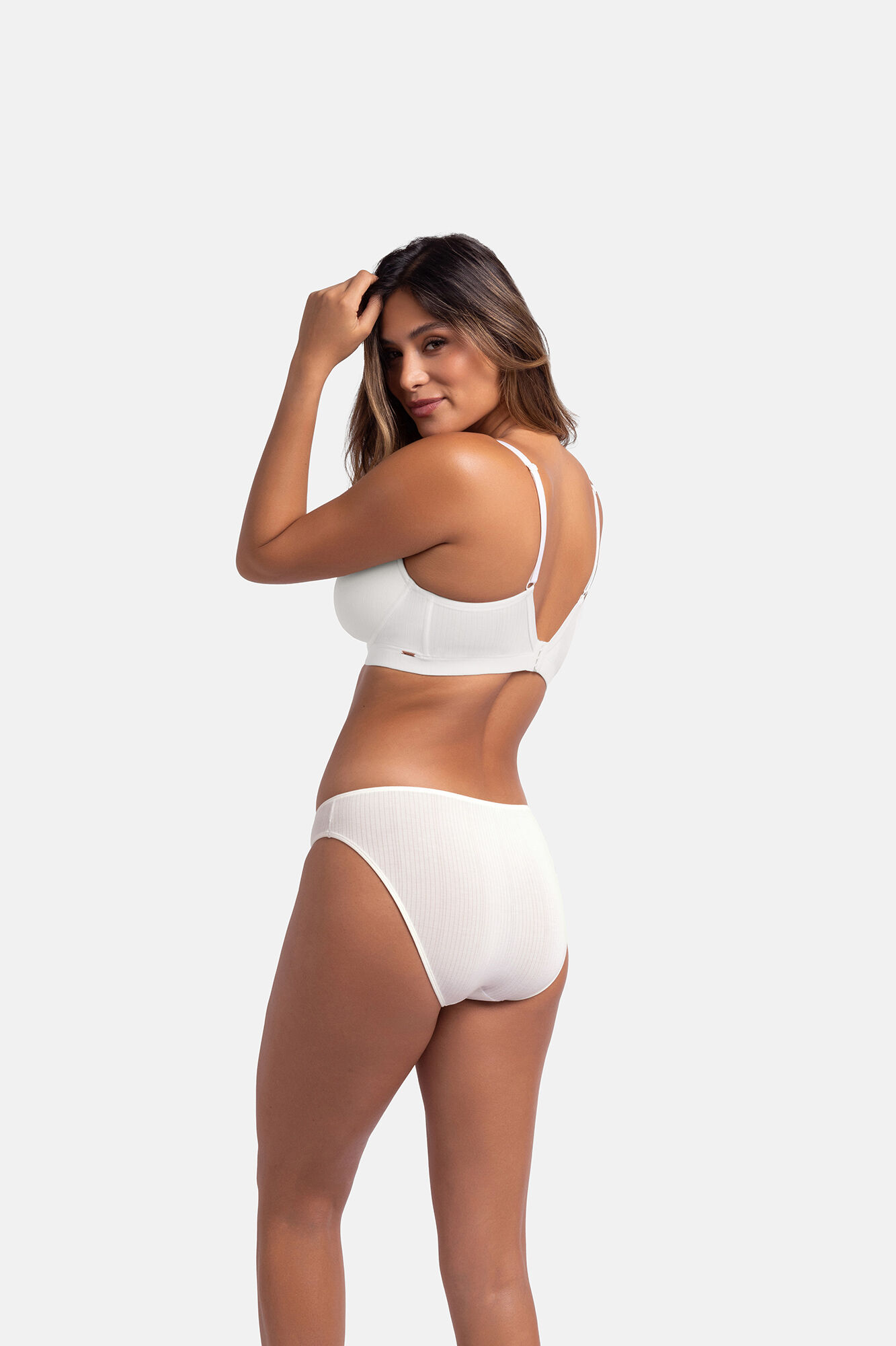 Dorina Suti&atilde; cl&aacute;ssico sem aro marfim