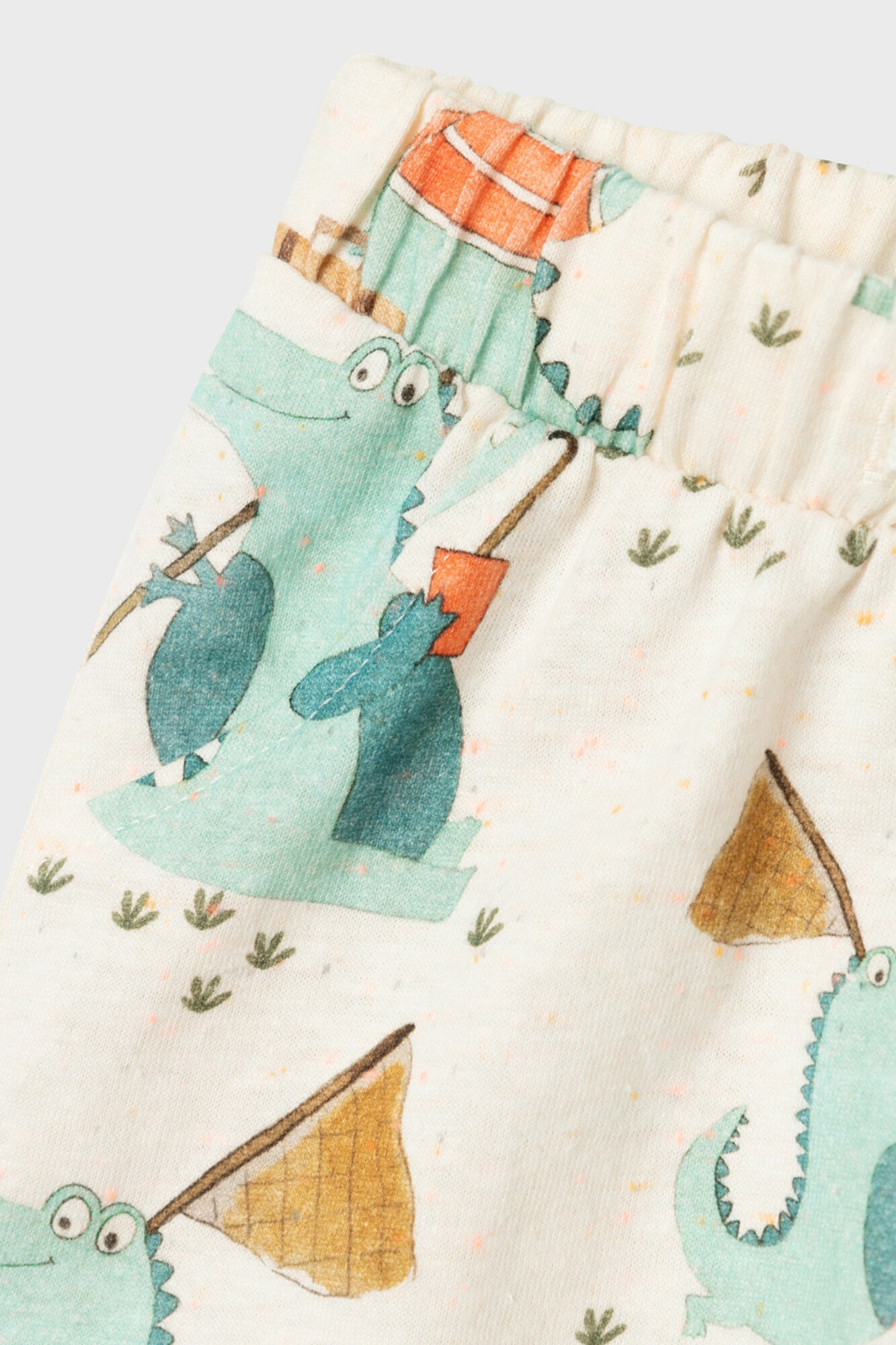 Name it Cal&ccedil;a curta com divertido impresso