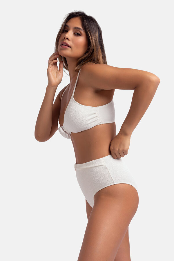 Dorina Braga alta de bikini blanca blanco