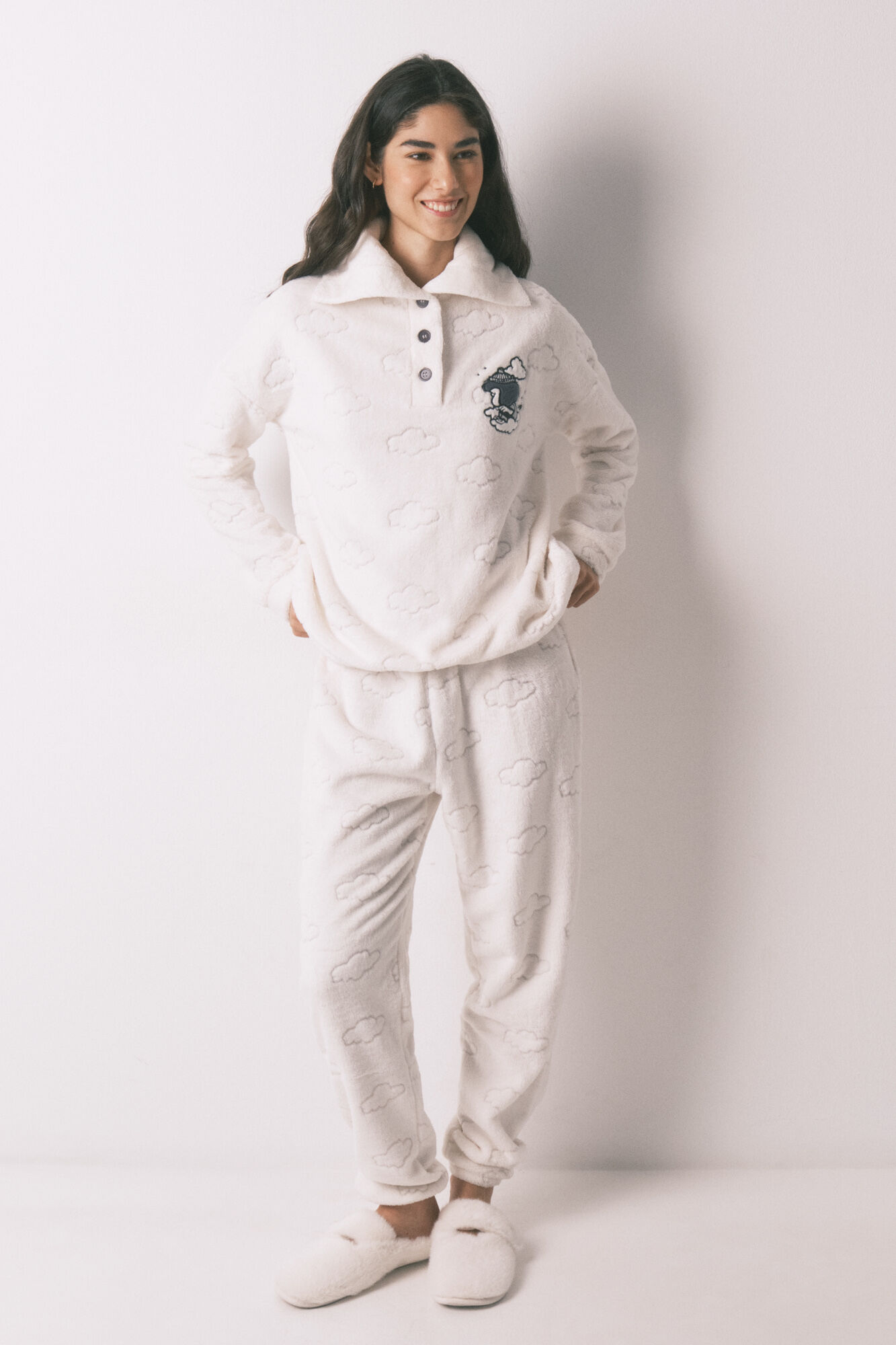 Women'secret Pijama largo polar gris estampado nubes