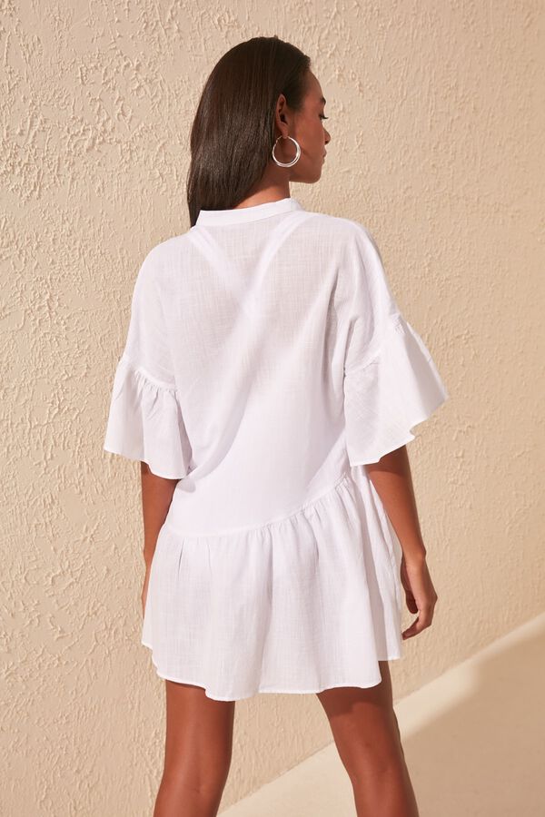 Trendyol Vestido corto camisero volantes blanco