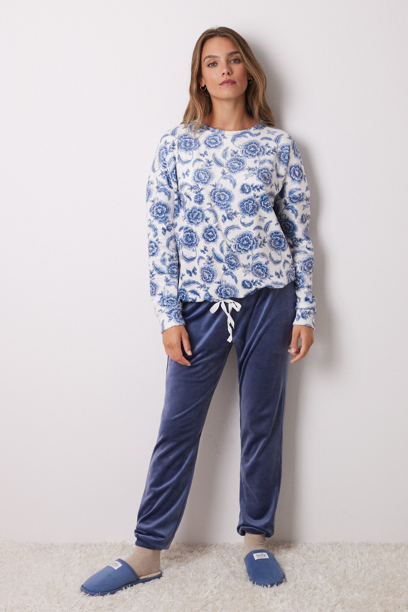 Women'secret Pijama longo de veludo el&aacute;stico macio