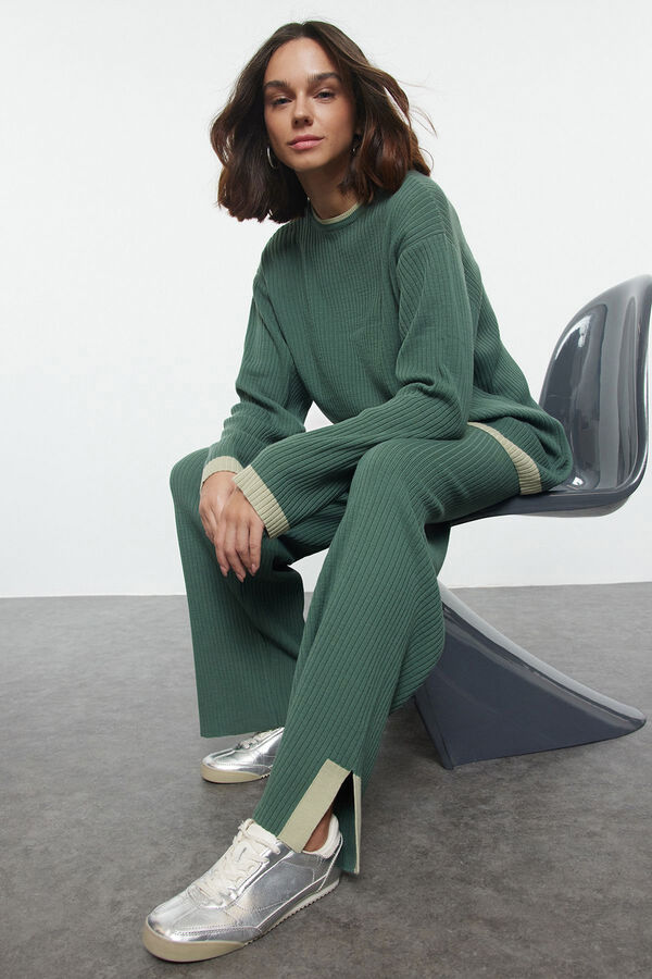 Trendyol Conjunto pantal&oacute;n y camiseta punto con ribetes&nbsp;&nbsp; verde