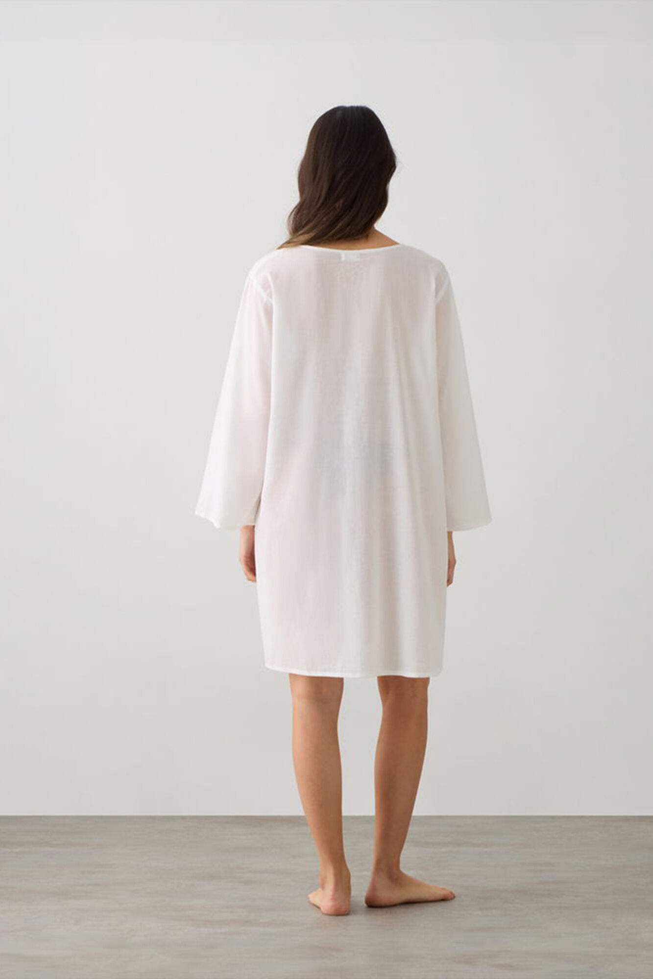 Textura T&uacute;nica algod&oacute;n detalle bordado