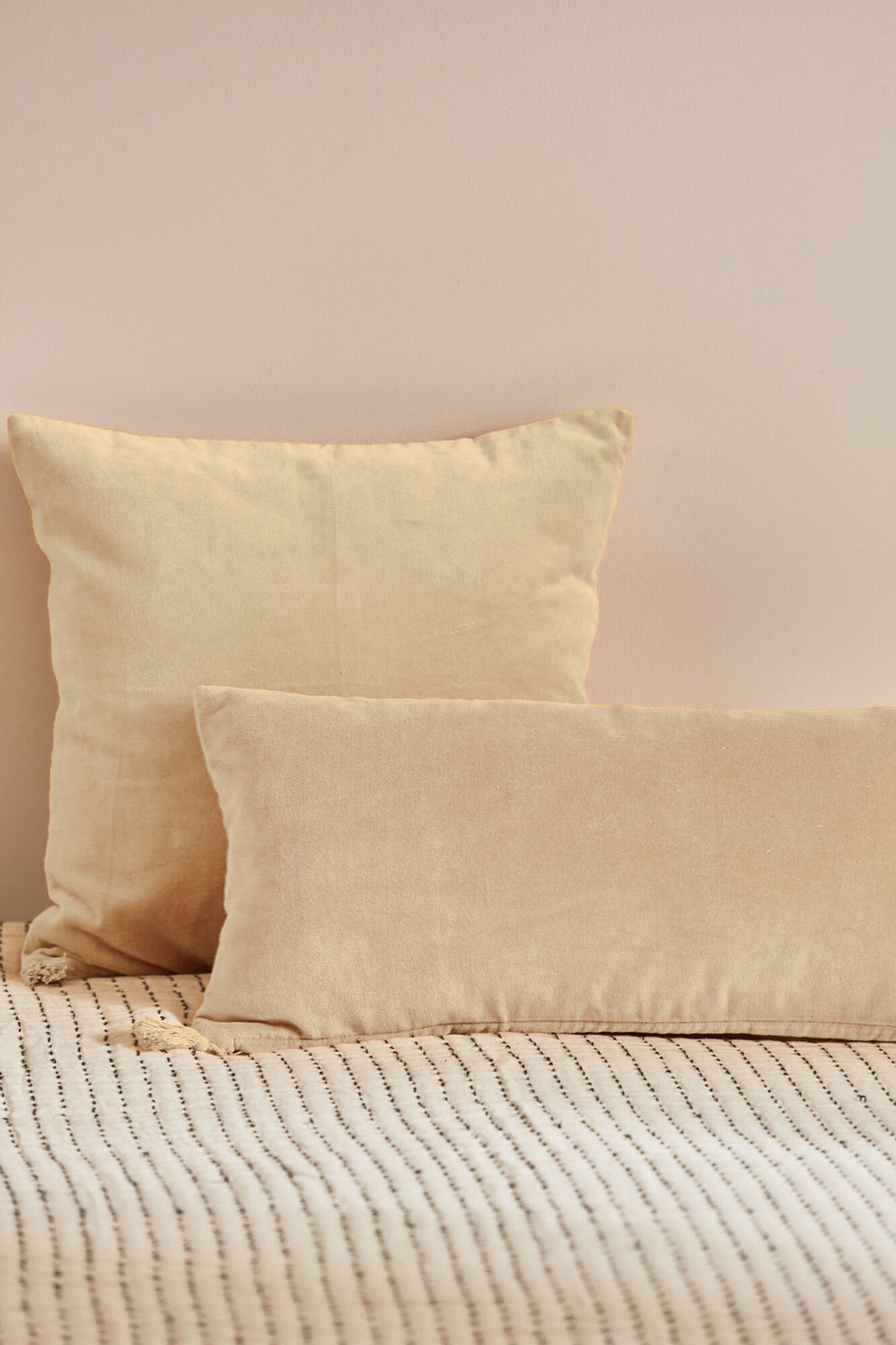 Calma House Funda de coj&iacute;n de terciopelo crudo Velur