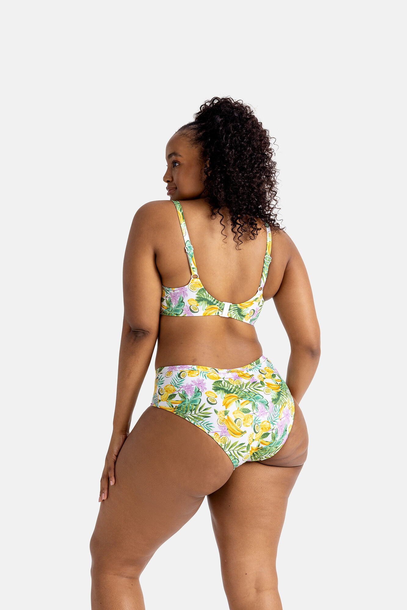 Dorina Braguita bikini hipster