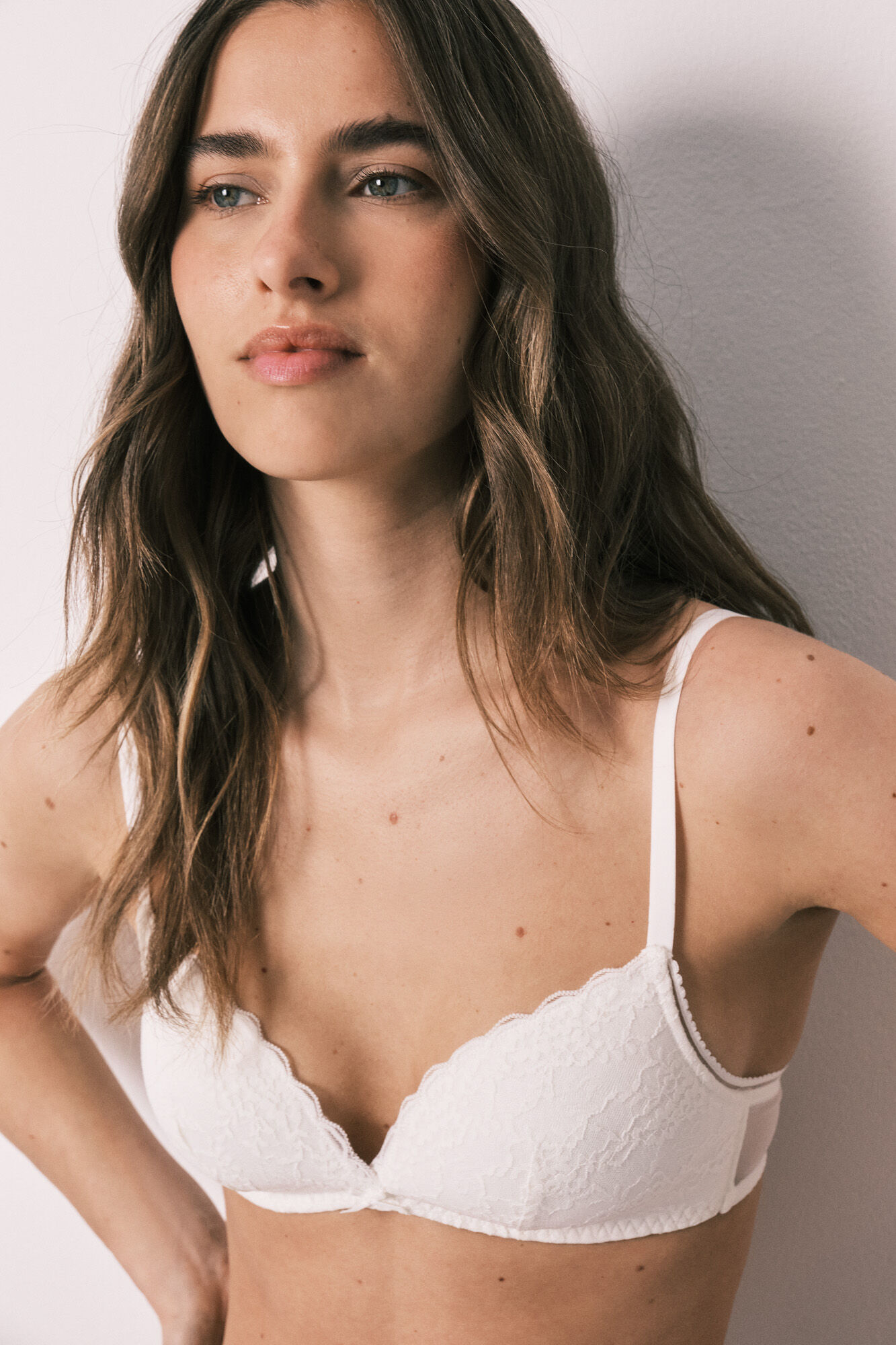 Women'secret Soutien triangular com enchimento em renda branco CHARMING