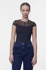 Pieces Body com decote estilo lingerie e manga curta. preto