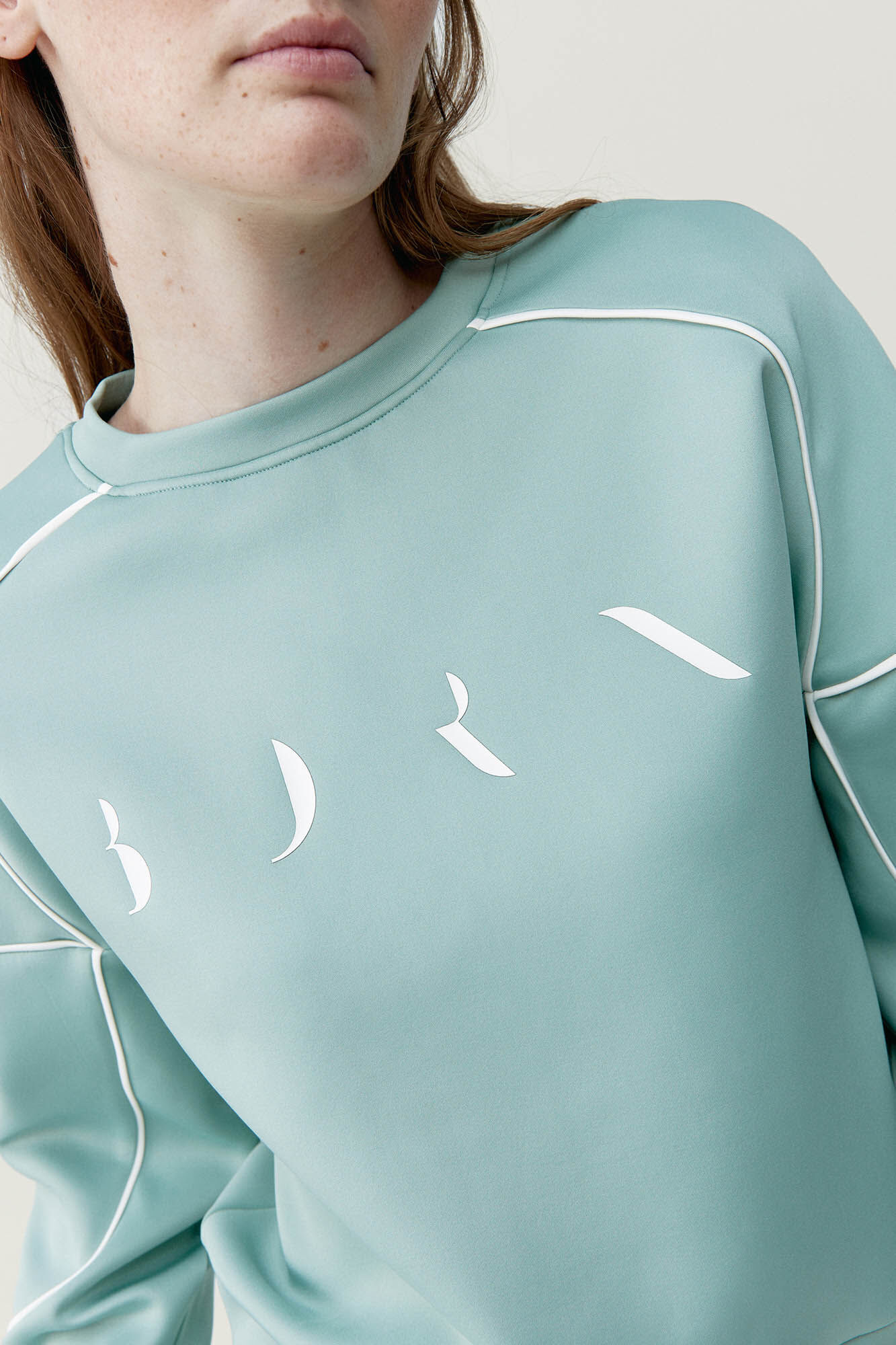 Born Living Yoga Sweatshirt Agda Jade Grey/ Off White