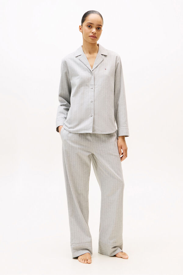 Tommy Hilfiger Conjunto de pijama de rayas con camisa y pantal&oacute;n kaki