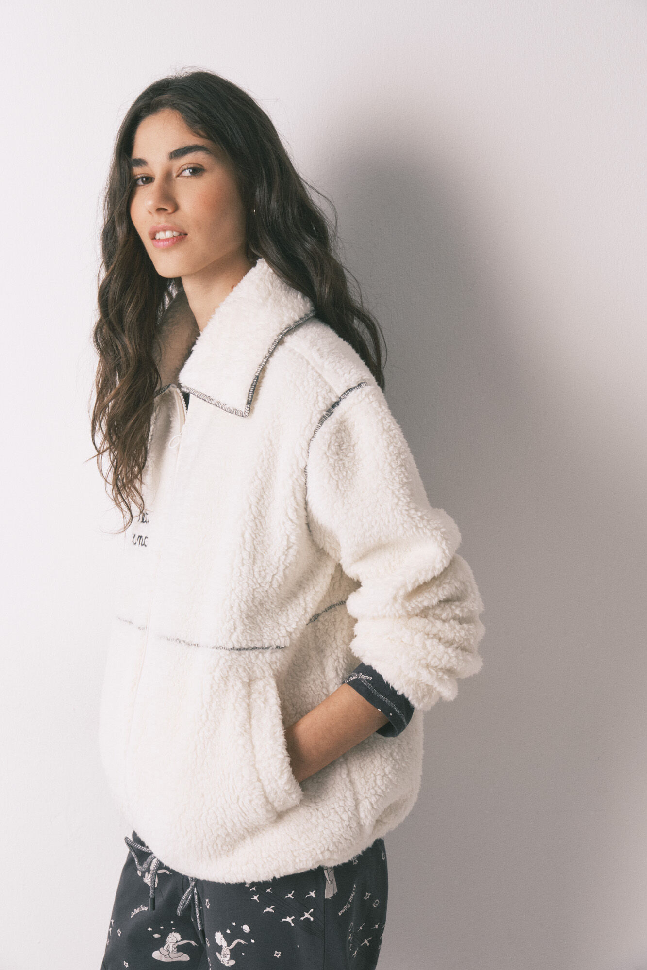 Women'secret Robe curta estampado O Principezinho em sherpa branca