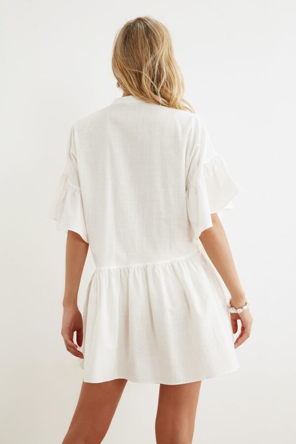 Trendyol Vestido corto camisero volantes blanco