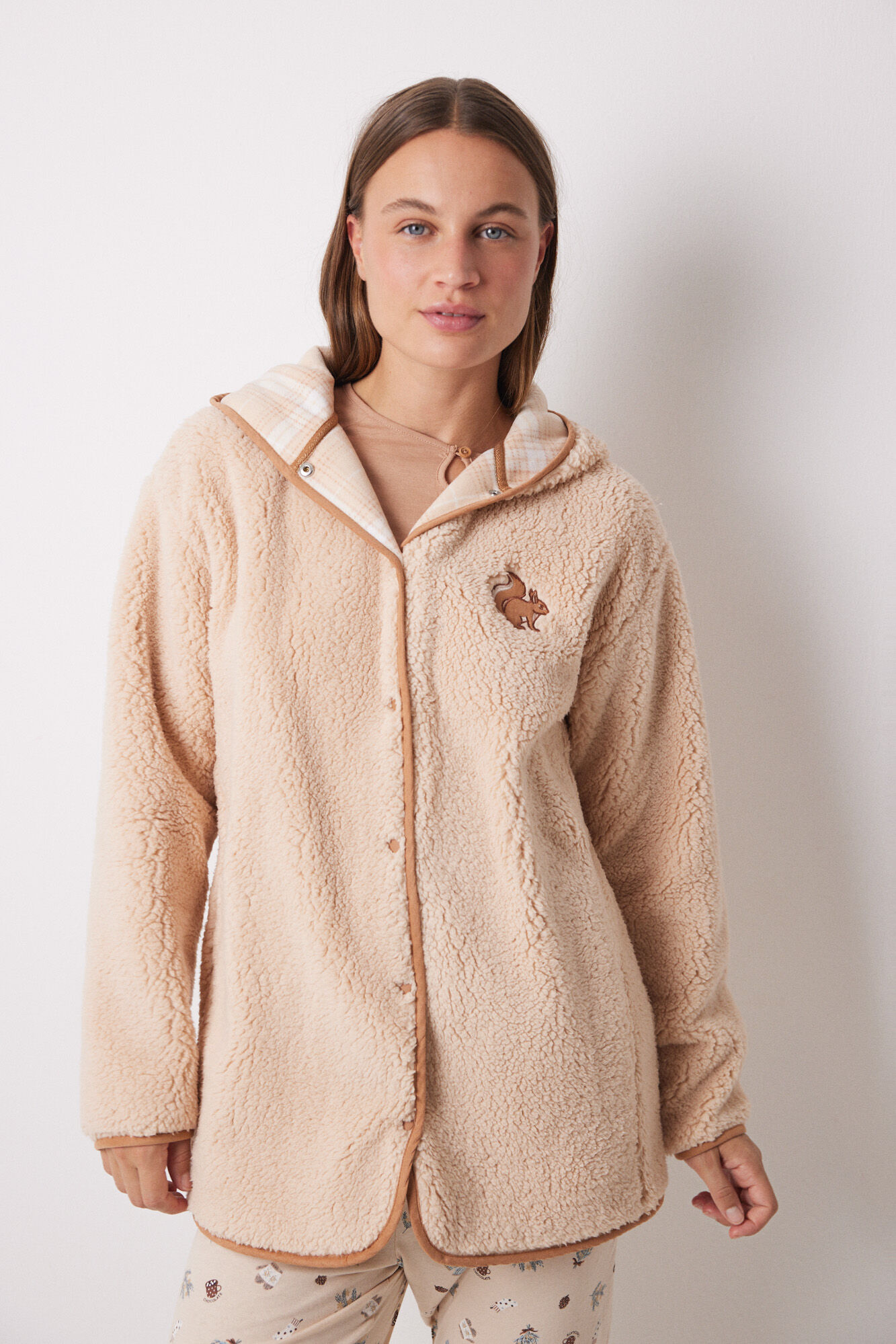 Women'secret Bata corta borreguito arena