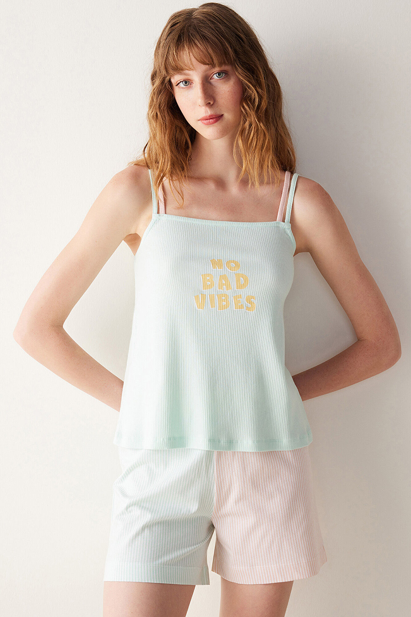 Penti Top de pijama verde-menta com camisa de al&ccedil;as Happiness